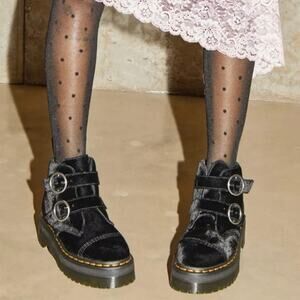 NWT Dr. Marten Devon black velvet women’s 8